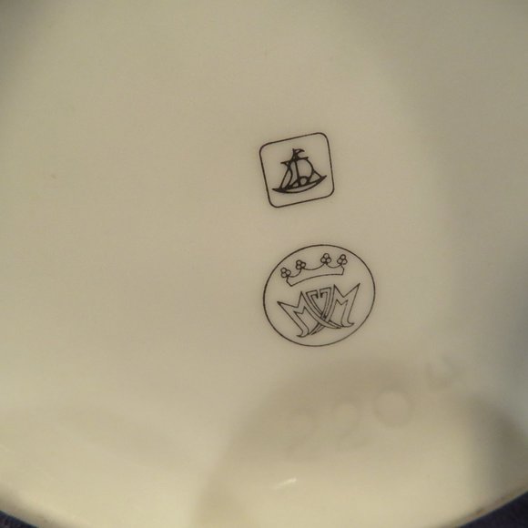 Vintage German Ceramic Bottle SHIPS Design 8.25" High (122C) - Picture 5 of 9